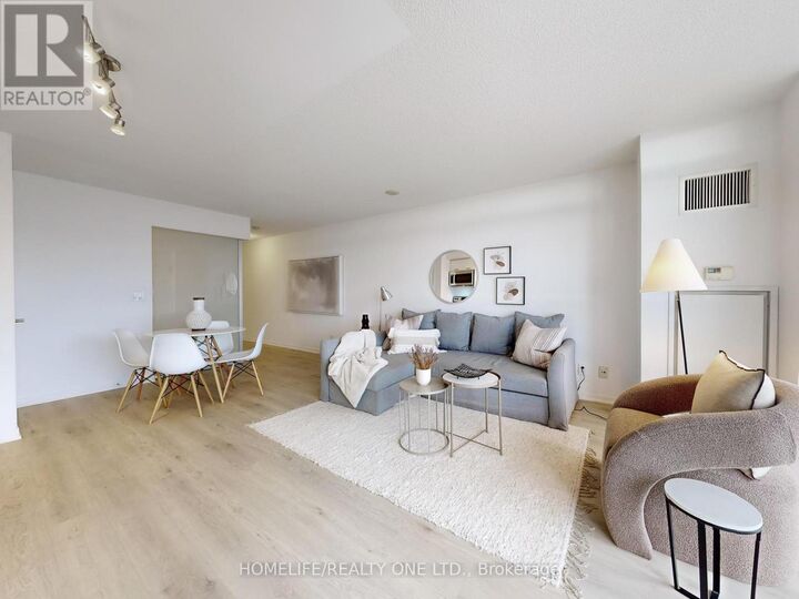 Property Photo:  38 Joe Shuster Way 2003  ON M6K 0A5 