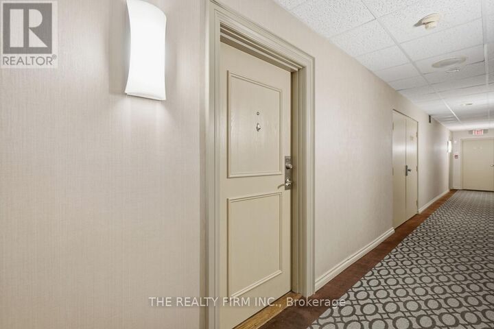 Property Photo:  45 Pond Mills Road 1210  ON N5Z 4W5 