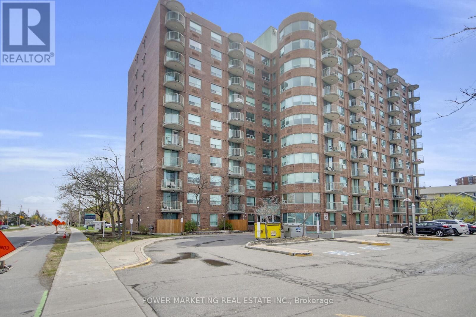 Property Photo:  1440 Heron Road 212  ON K1V 0X2 