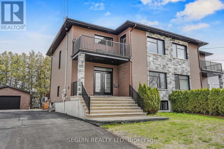 Property Photo:  489 Abbott Street  ON K6A 2E2 