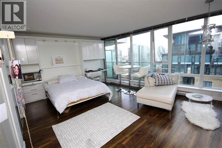 Property Photo:  2306-233 Robson Street  BC V6B 0E8 