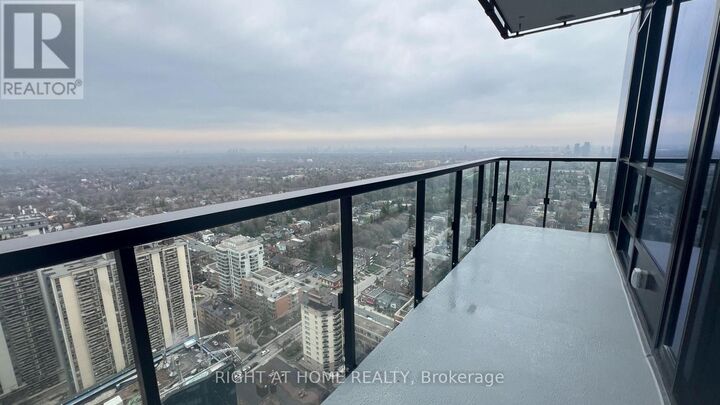 Property Photo:  110 Broadway Avenue Lph09  ON M4P 1V7 