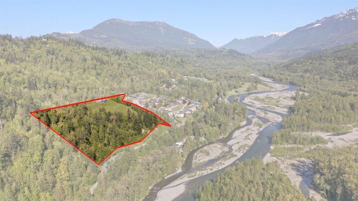 Property Photo: 4495 Hirschman Road BC V2R 4R9