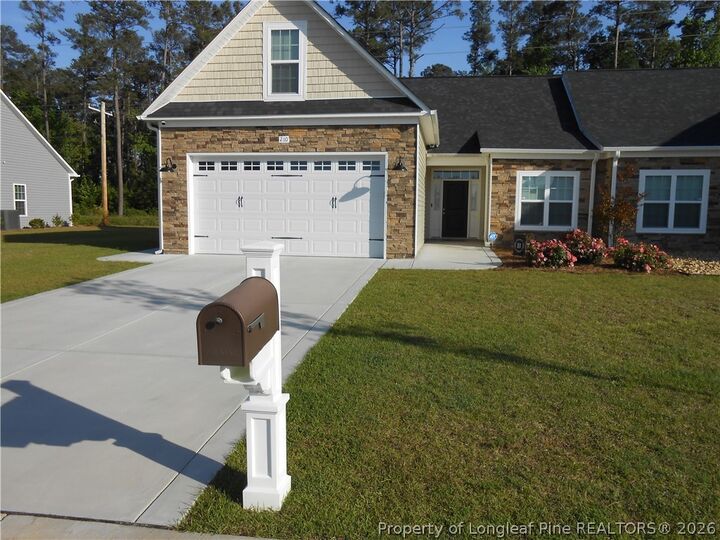 Property Photo:  210 Oak Pointe Circle  NC 28358 