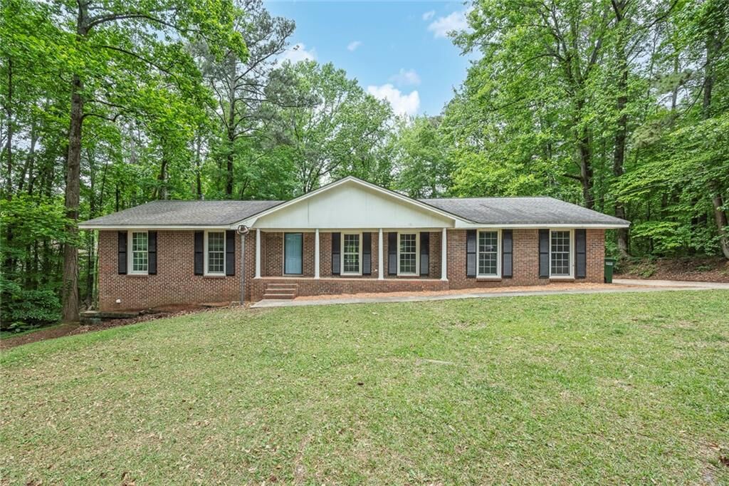 Property Photo:  3025 Robertswood Drive  GA 30127 