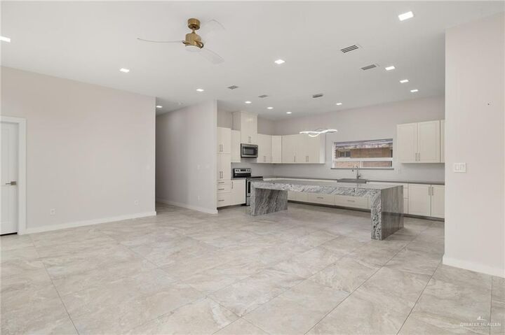 Property Photo:  2041 Lake View Drive 5  TX 78572 