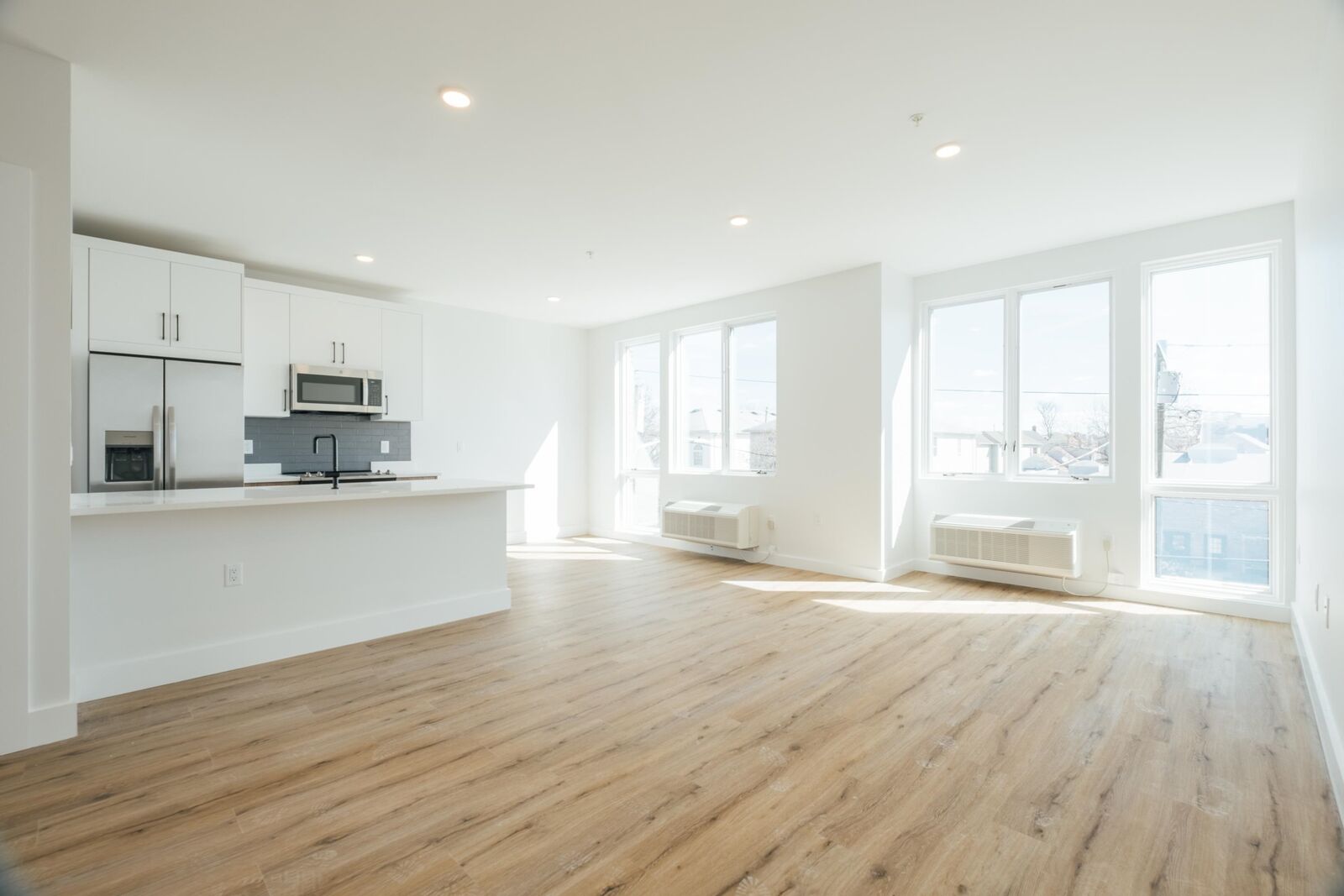 Property Photo:  67 Martin Luther King Blvd 204  NJ 07104 