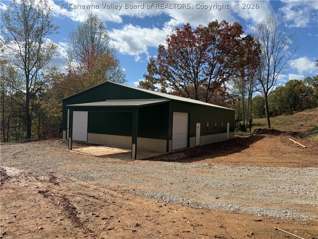 Property Photo:  729 Bee Ridge Road  WV 25123 