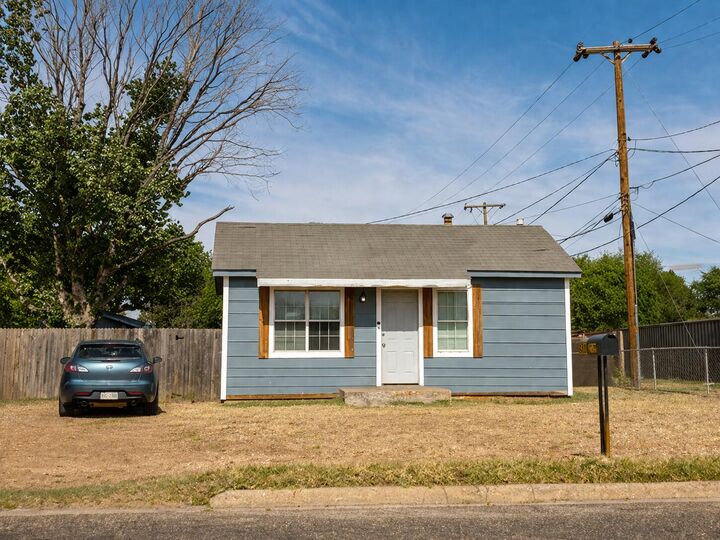 Property Photo:  6102 21st Street  TX 79407 