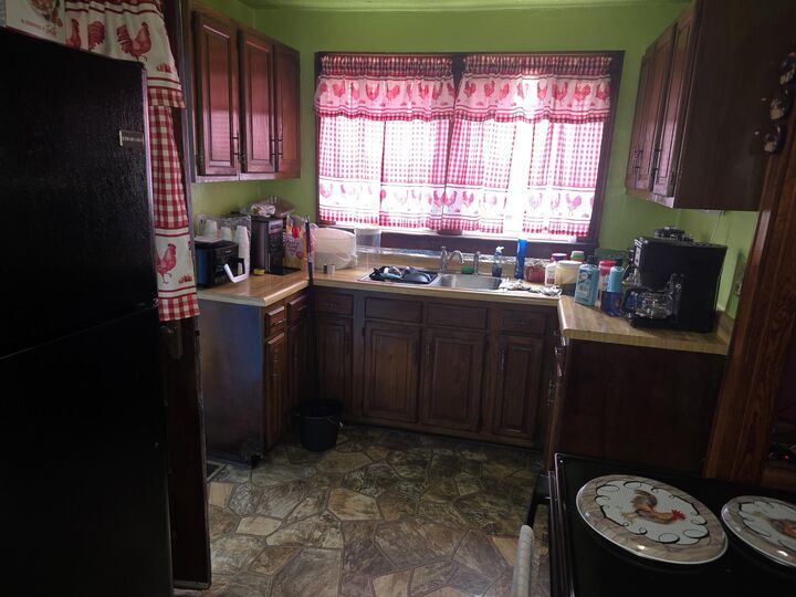 Property Photo:  2002 Winchester Avenue  KY 40965 