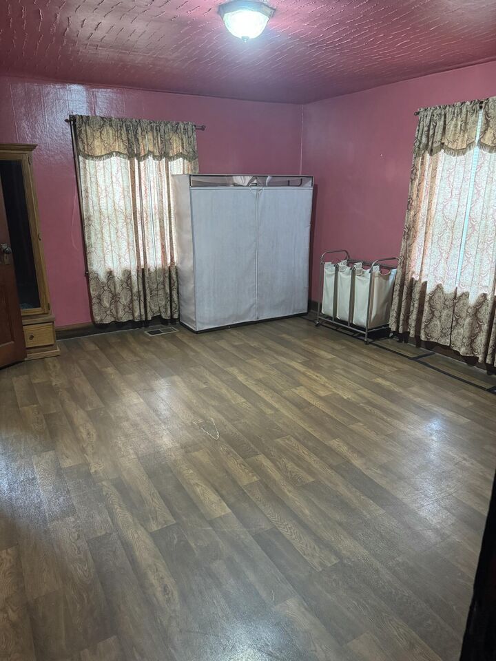 Property Photo:  2002 Winchester Avenue  KY 40965 