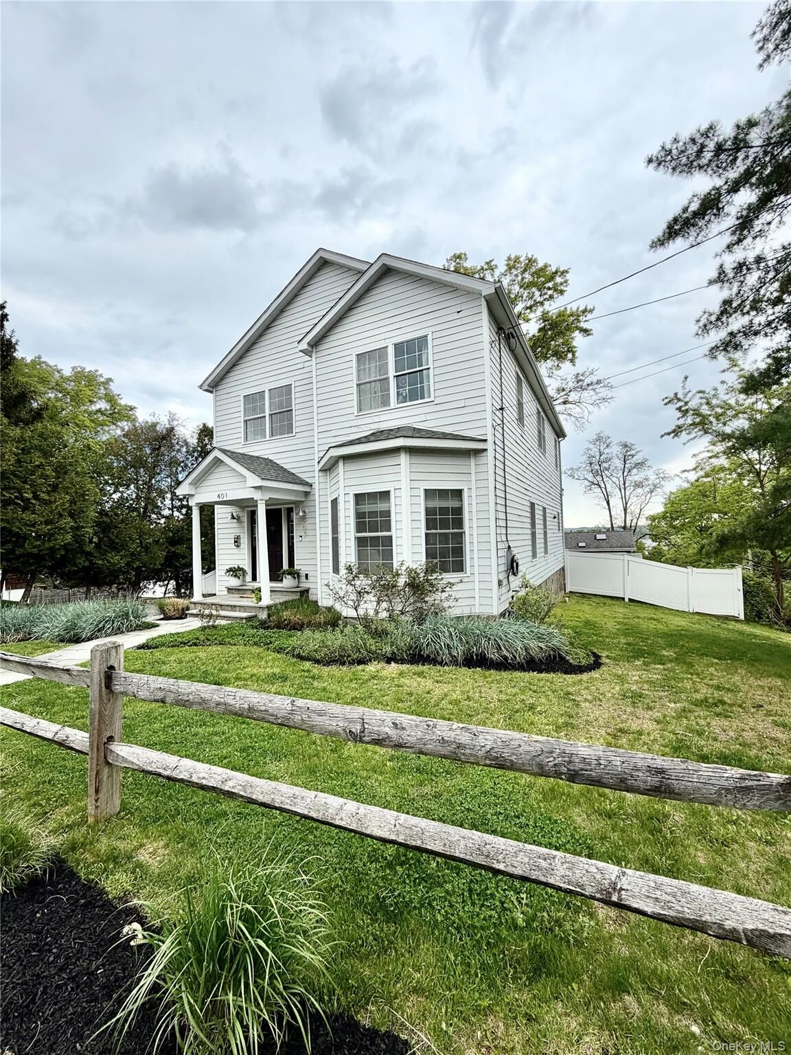 Property Photo:  401 Centre Avenue  NY 10960 