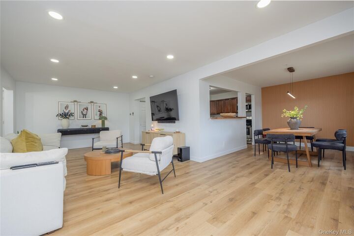 Property Photo:  5 Darian Court 2A  NY 10970 