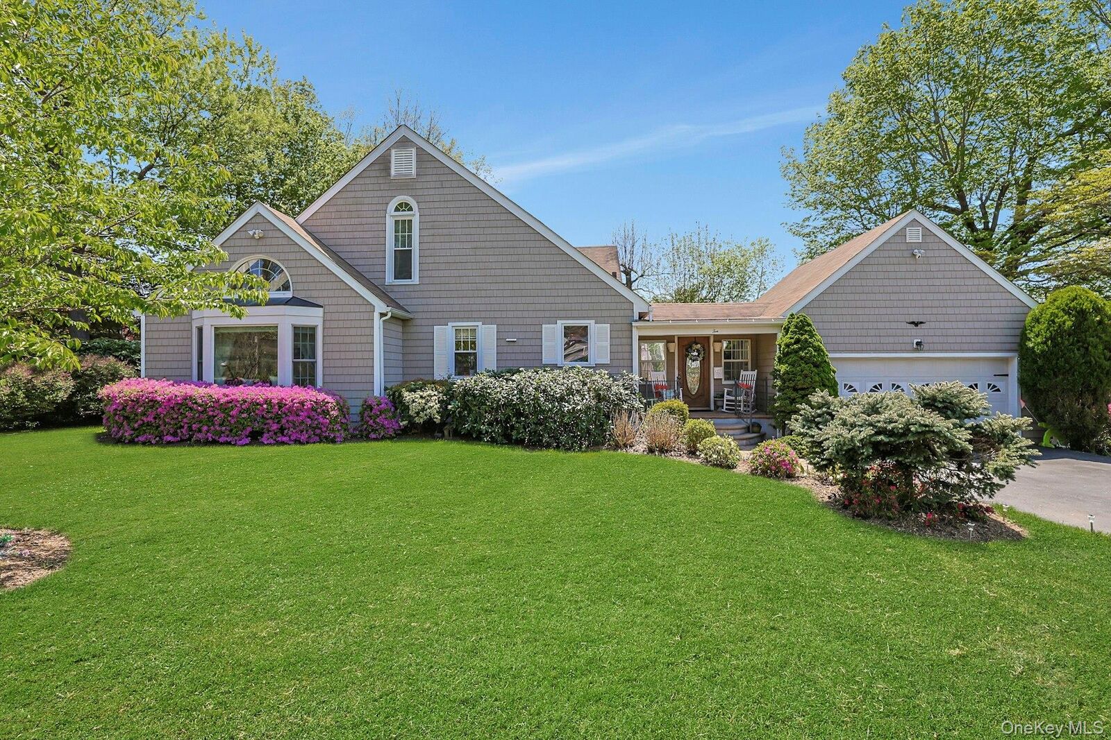 Property Photo:  10 E Linwood Street  NY 10595 