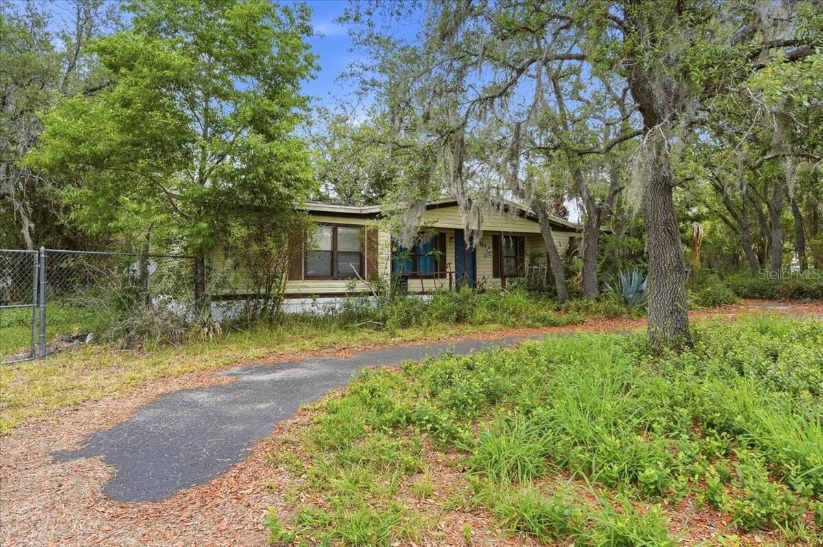 Property Photo:  2293 Cantor Court  FL 33898 