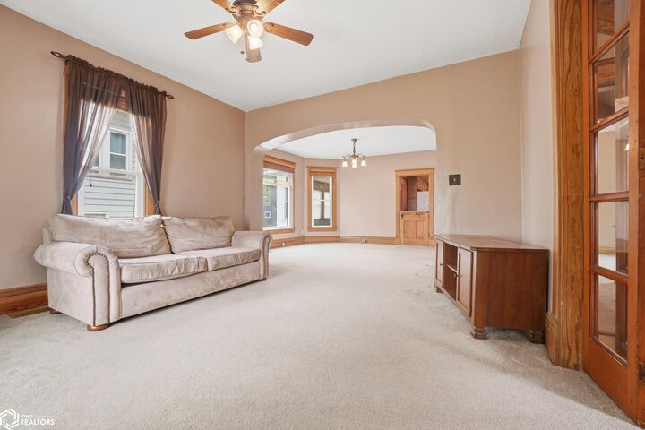 Property Photo:  425 E Wheeler Street  IA 52655 