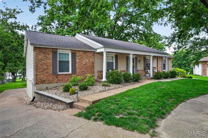Property Photo:  15580 Clover Ridge Drive  MO 63017 
