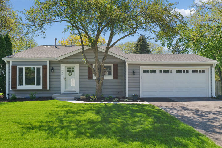 Property Photo:  2404 Flambeau Drive  IL 60564 