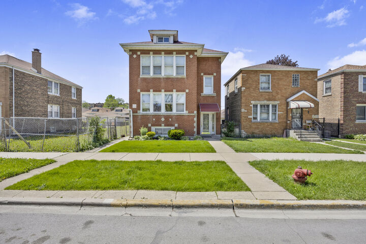 Property Photo:  4428 S Christiana Avenue  IL 60632 