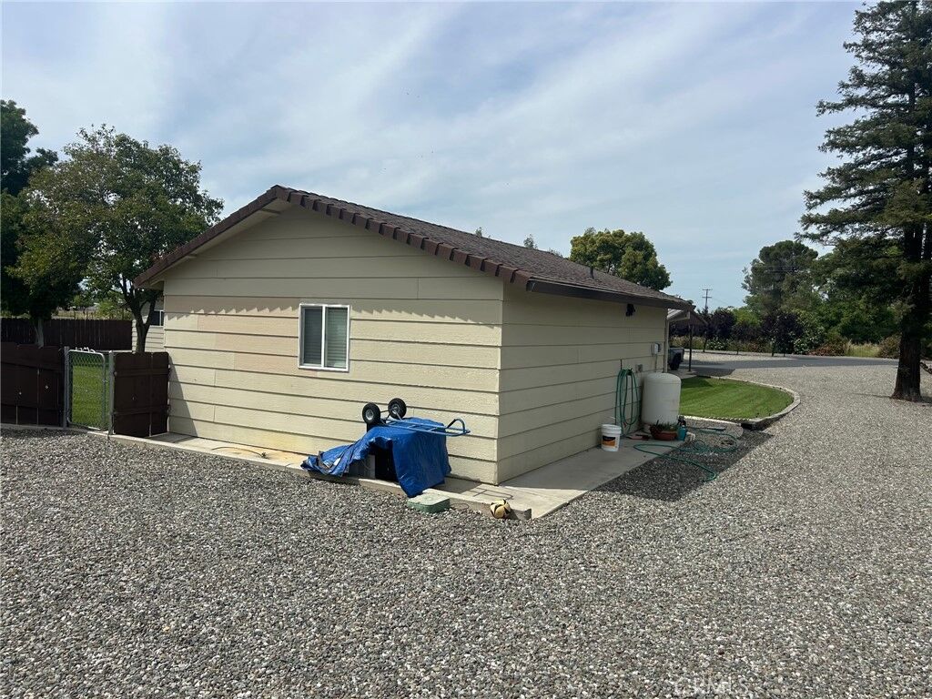 Property Photo: 6211 County Road 12 CA 95963