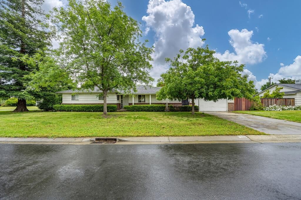 Property Photo:  3230 Balmoral Drive  CA 95821 