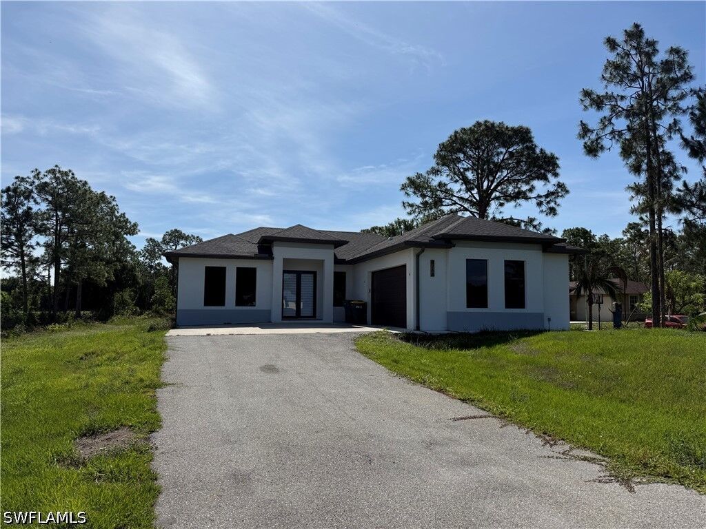 Property Photo:  4768 40th Street NE  FL 34120 