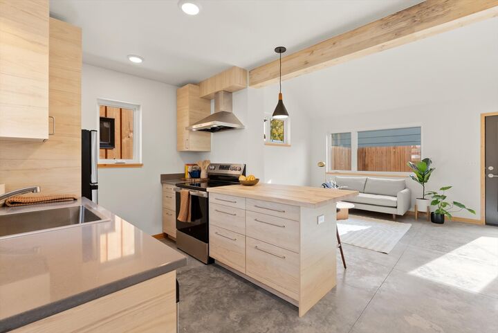 Property Photo:  1020 Charlo Street  MT 59802 