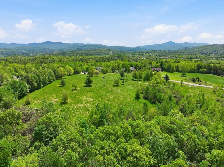 Property Photo:  351 Ledgewood Drive  VT 05495 