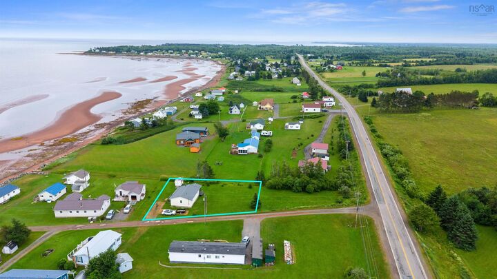 Property Photo:  10 Sunrise Lane  NS B4H 3Y2 