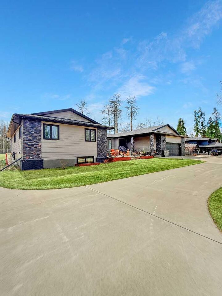 39 Ravine Drive — photo 1