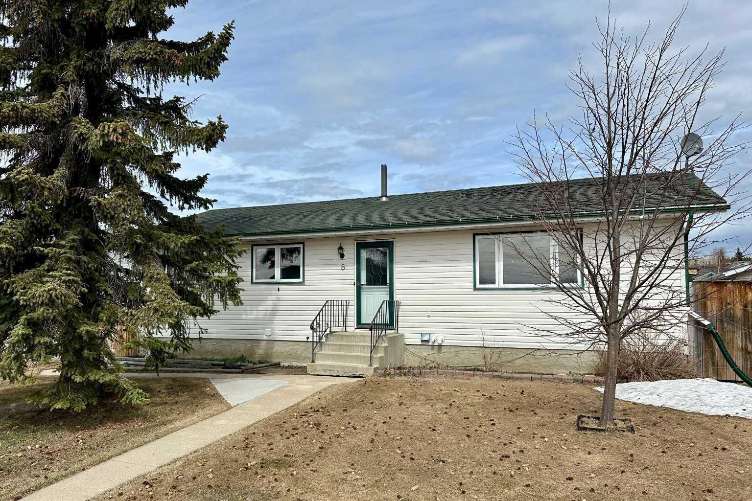 Property Photo:  8 Isbister Avenue  AB T0G 2C0 
