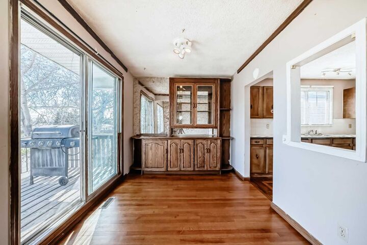 Property Photo:  2610 Dover Ridge Drive SE  AB T2B 2L3 