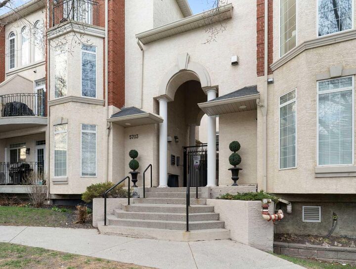 Property Photo:  5703 5 Street SW  AB T2V 1A8 