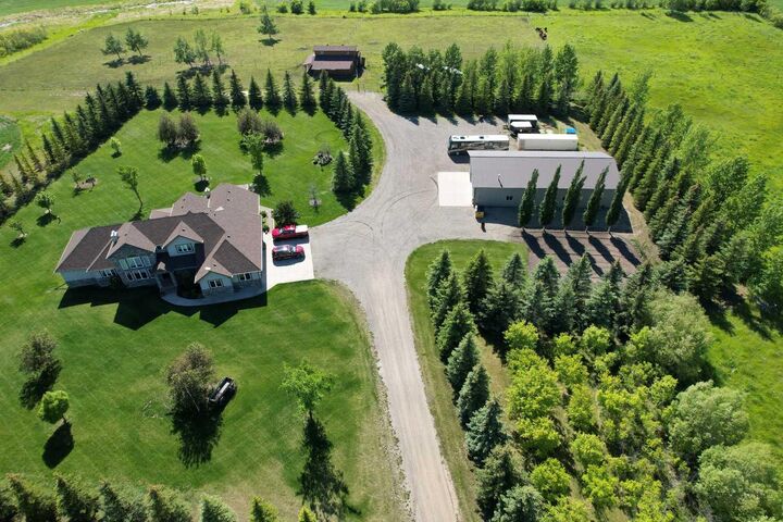 Property Photo: 33550 Range Road 23 AB T4H 1P4