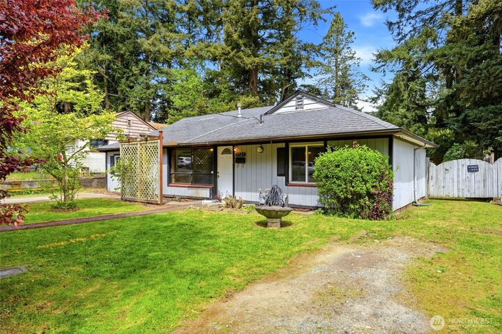 Property Photo: 5705 238th Street SW WA 98043