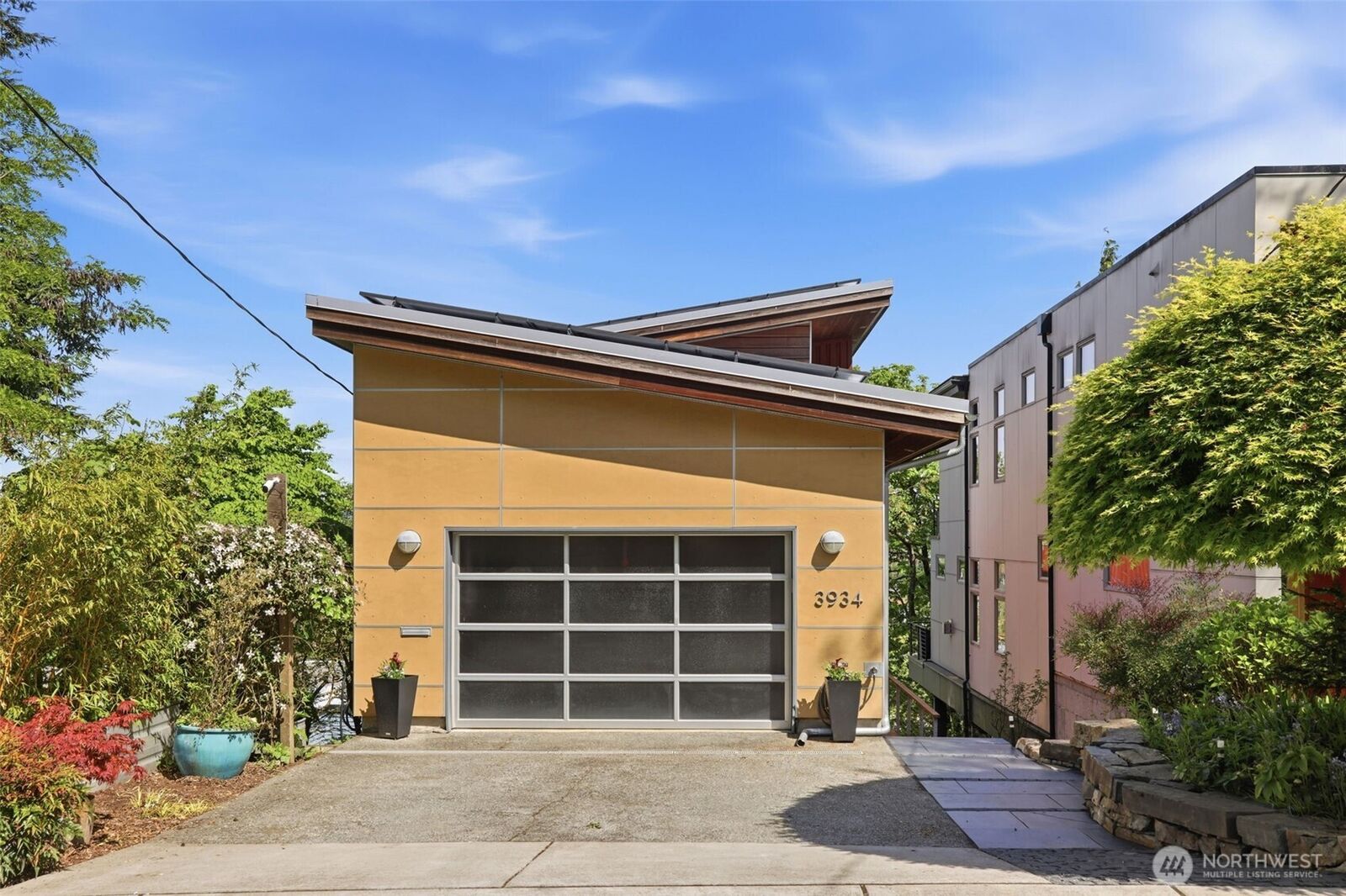 Property Photo:  3934 S Americus Street  WA 98118 