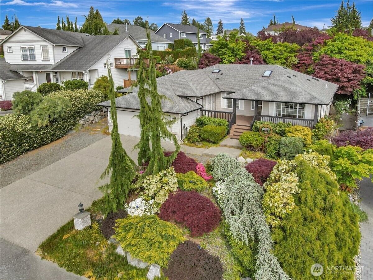 Property Photo:  7307  76th Dr Drive NE  WA 98270 