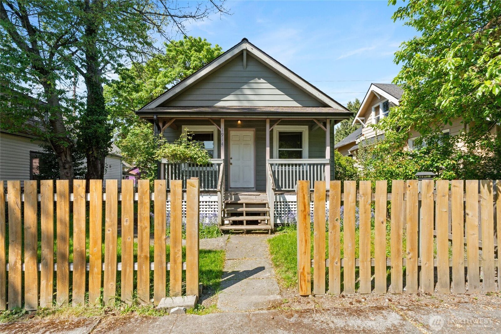 Property Photo:  1914 S Cushman Avenue  WA 98405 