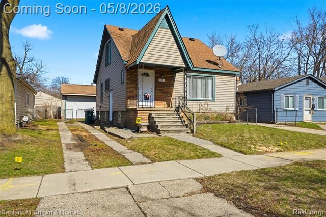 Property Photo:  1301 E Muir Avenue  MI 48030 