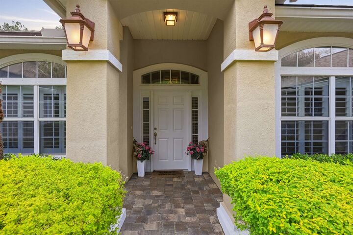 Property Photo:  121 Edge Of Woods Rd  FL 32092 