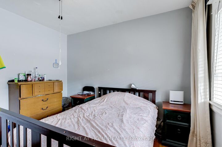 Property Photo: 16 Pryor Avenue ON M6N 1M4