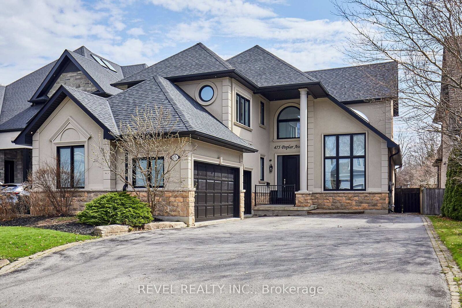 Property Photo: 475 Poplar Avenue ON L1S 1E7