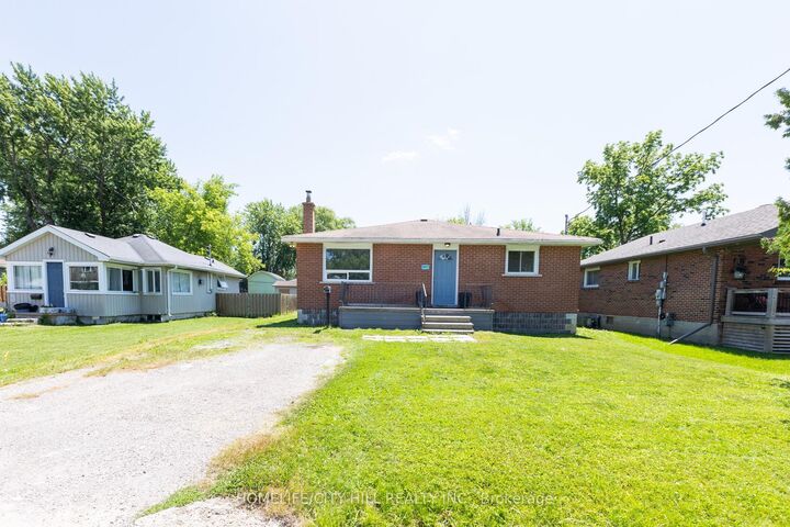 Property Photo: 347 Hollywood Drive ON L4P 3A2