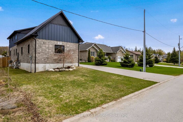 Property Photo: 107 Ottawa Avenue ON N0H 2L0