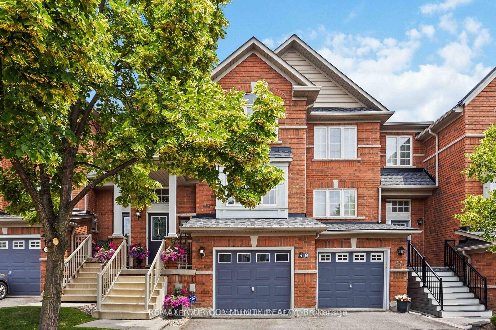Property Photo: 49 Latchford Way ON L1N 9R3
