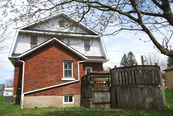 Property Photo:  200 Elora Street S  ON N0G 1Z0 