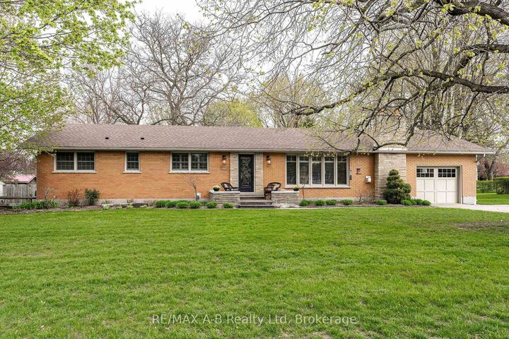 491 Elizabeth Street — photo 1