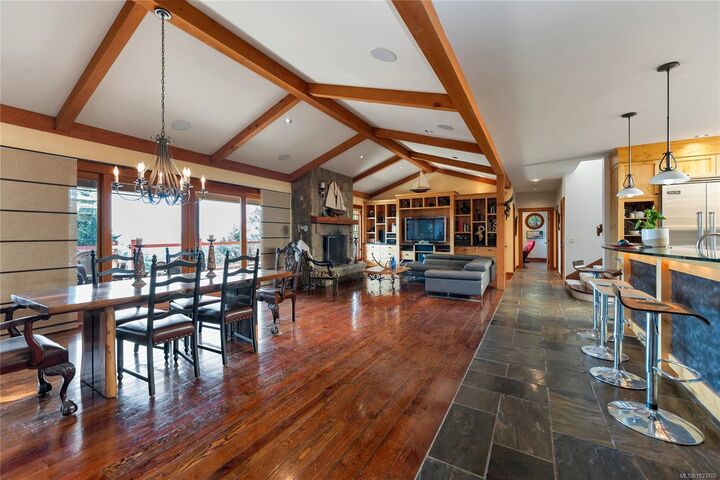 Property Photo: 219 Pringle Farm Rd BC V8K 2Y2
