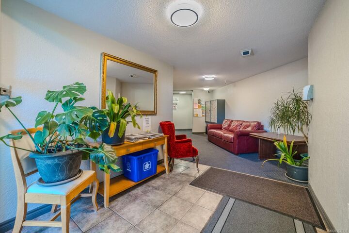 Property Photo:  3040 Pine St 103  BC V0R 1K0 