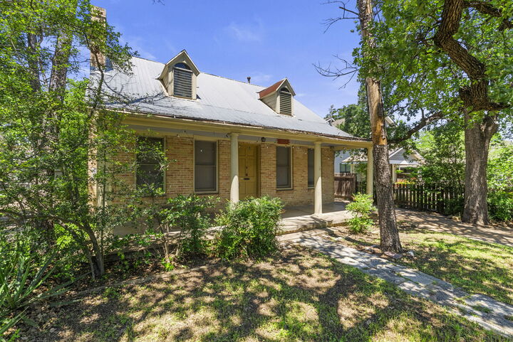 Property Photo:  3108 Robinson Avenue  TX 78722 
